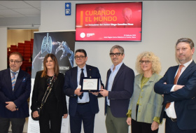 Il dottor Diego González Rivas protagonista dell'incontro "Curando el mundo"