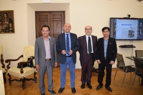 incontro con docenti vietnamiti