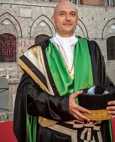 Il rettore Francesco Frati Il rettore Francesco Frati