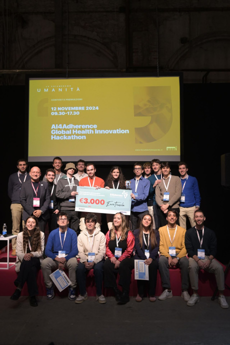 A dottoranda Unisi 1°premio AI4Adherence Global Health Innovation Hackathon