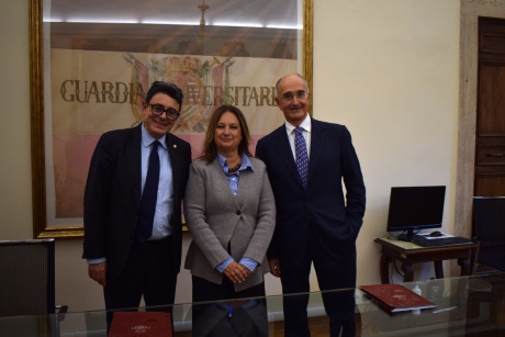 L’Università di Siena e la Fondazione Biotecnopolo di Siena sottoscrivono un Protocollo d’intesa quinquennale L’Università di Siena e la Fondazione Biotecnopolo di Siena sottoscrivono un Protocollo d’intesa quinquennale