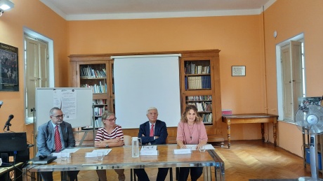Presentato il Corso “Riduzione dello stress attraverso MBSR (Mindfulness-Based Stress Reduction) e yoga” Presentato il Corso “Riduzione dello stress attraverso MBSR (Mindfulness-Based Stress Reduction) e yoga”