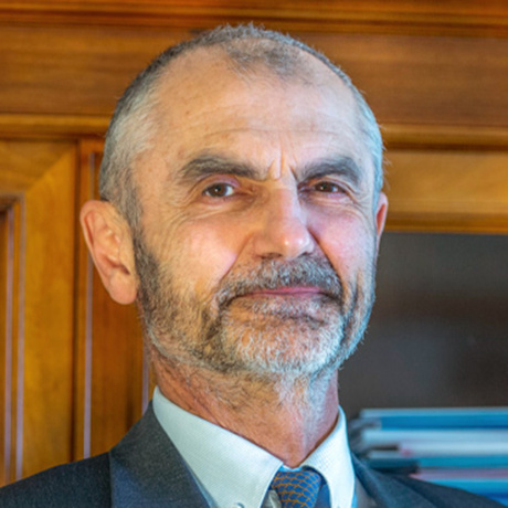 Il Rettore Roberto Di Pietra si congratula con il dottor Paolo Angelini, nominato nuovo Direttore Generale della Banca d’Italia Il Rettore Roberto Di Pietra si congratula con il dottor Paolo Angelini, nominato nuovo Direttore Generale della Banca d’Italia