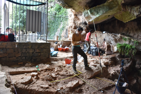 Nuove ricerche mettono in discussione l’impatto della grande eruzione dei Campi Flegrei di 40.000 anni fa sullo sviluppo culturale dei primi Homo sapiens in Europa