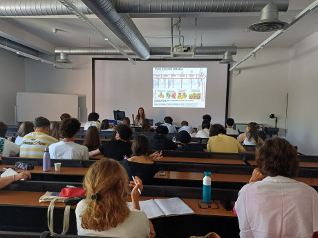 Grande partecipazione alla Scuola estiva interdisciplinare di Scienze Grande partecipazione alla Scuola estiva interdisciplinare di Scienze