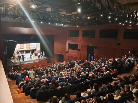 Teatro Politeama: biglietti a tariffa agevolata per la comunità studentesca Teatro Politeama: biglietti a tariffa agevolata per la comunità studentesca
