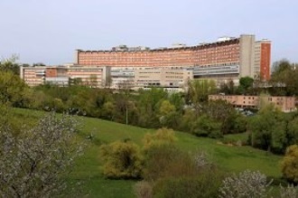 Attivo il servizio navetta dell'AOU Senese per il policlinico Santa Maria alle Scotte Attivo il servizio navetta dell'AOU Senese per il policlinico Santa Maria alle Scotte