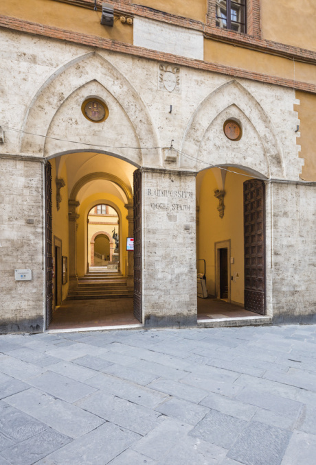 foto ingesso palazzo del Rettorato