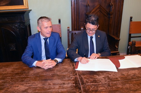 Rapporti internazionali: Aou Senese e Università di Siena firmano protocollo di collaborazione Rapporti internazionali: Aou Senese e Università di Siena firmano protocollo di collaborazione