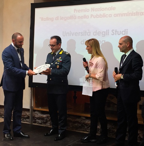 Direttore Generale Fidora - Premio nazionale rating di legalità nella Pubblica amministrazione Direttore Generale Fidora - Premio nazionale rating di legalità nella Pubblica amministrazione